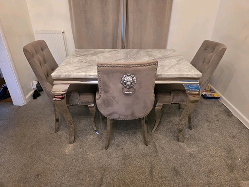 Marble effect table and - 1.6,